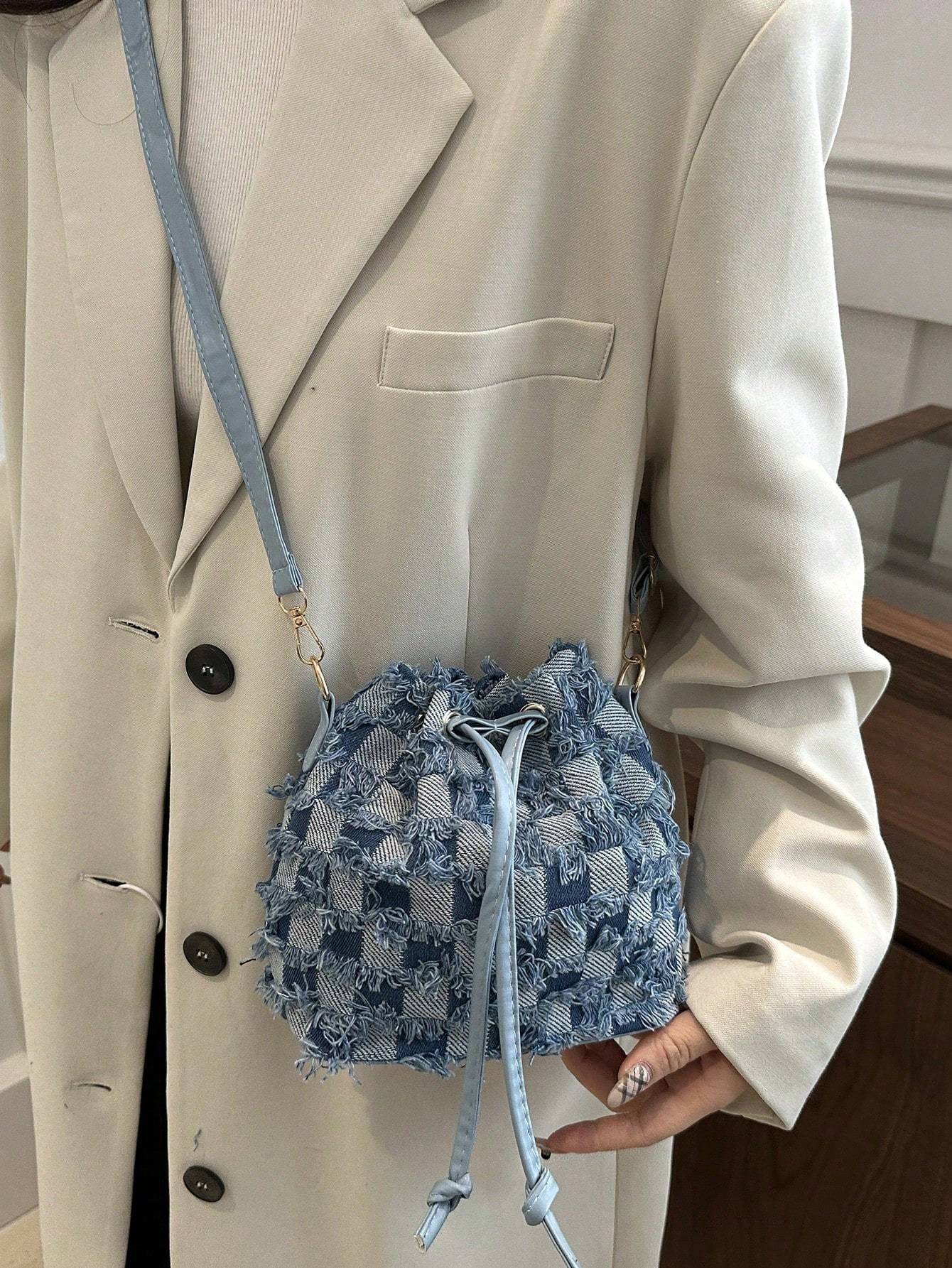 Large Capacity Fashion Design Single Shoulder Casual Bag Women's Simple Commuting Portable Bucket Bag