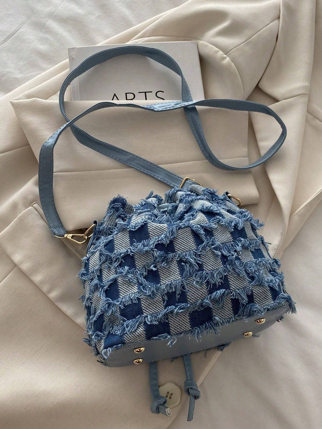 Large Capacity Fashion Design Single Shoulder Casual Bag Women's Simple Commuting Portable Bucket Bag