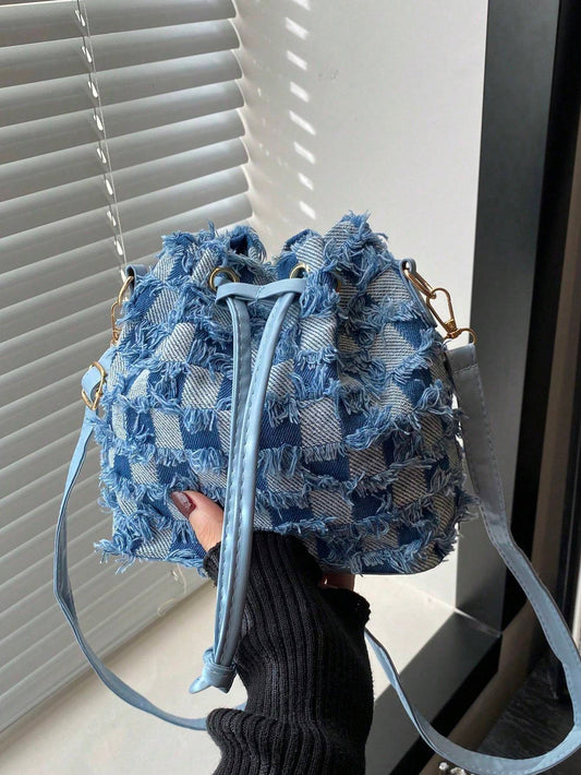 Large Capacity Fashion Design Single Shoulder Casual Bag Women's Simple Commuting Portable Bucket Bag