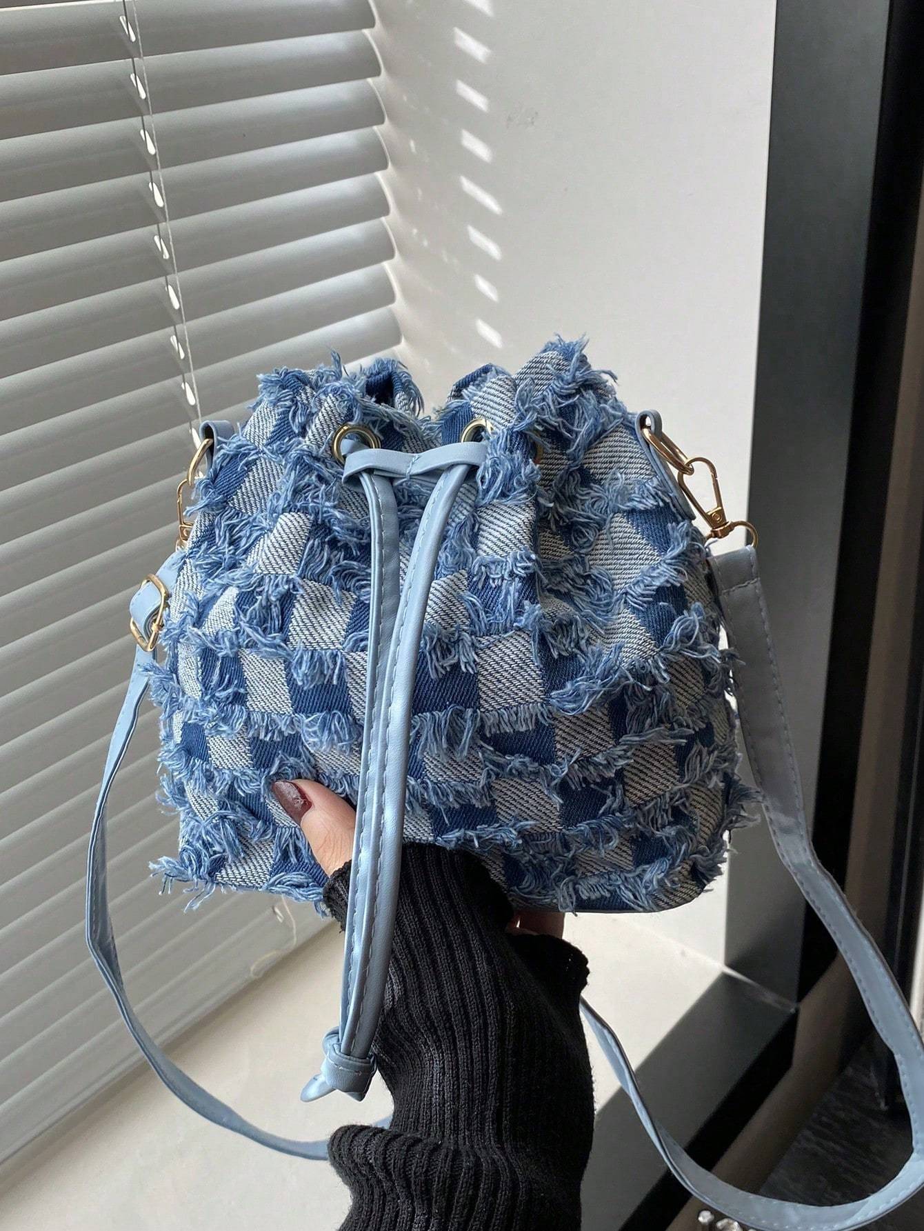 Large Capacity Fashion Design Single Shoulder Casual Bag Women's Simple Commuting Portable Bucket Bag